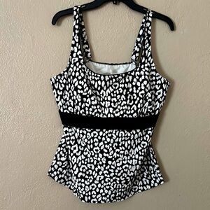 Women’s Lands End Swim Tankini Top, Size 16 DDD, Black/White, Leopard print